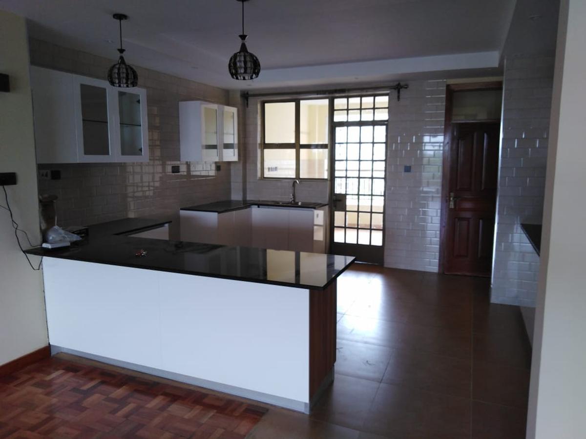 3 Bed Apartment with En Suite in Kileleshwa - 5