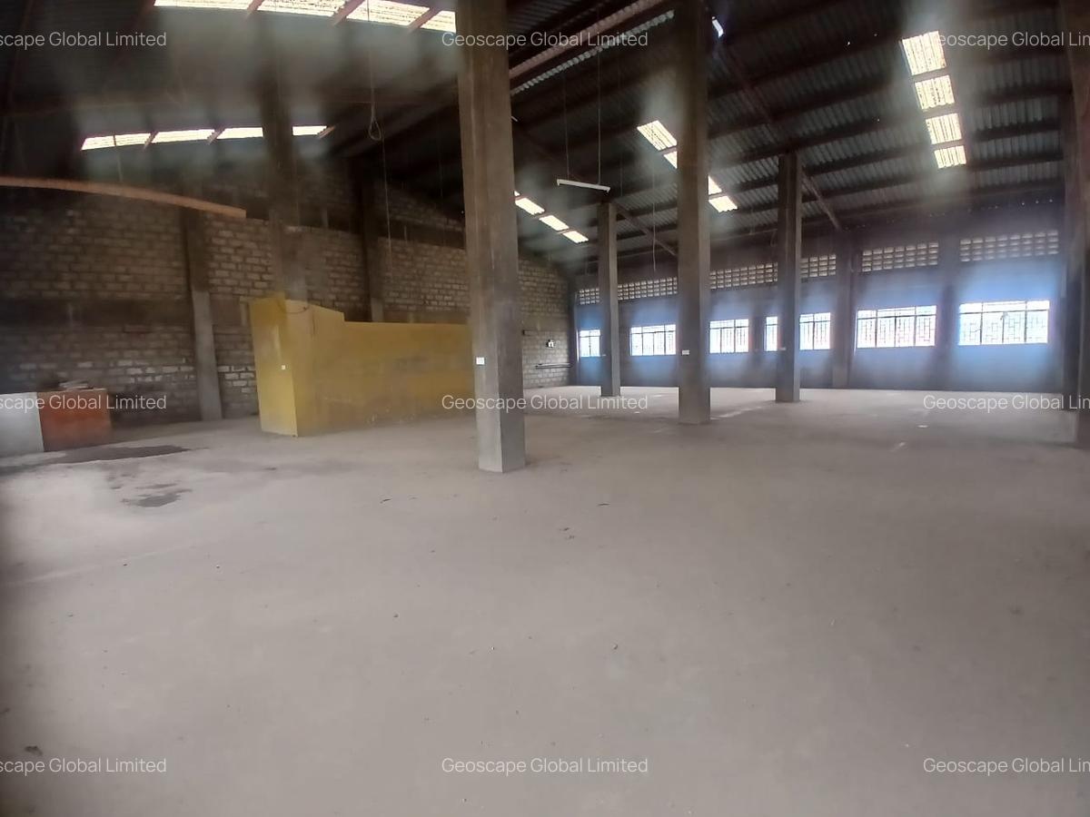 Warehouse with Parking in Industrial Area - 5
