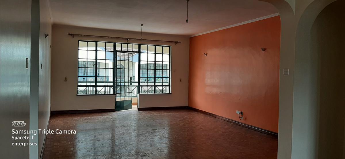 3 Bed Apartment with En Suite in Lavington - 6