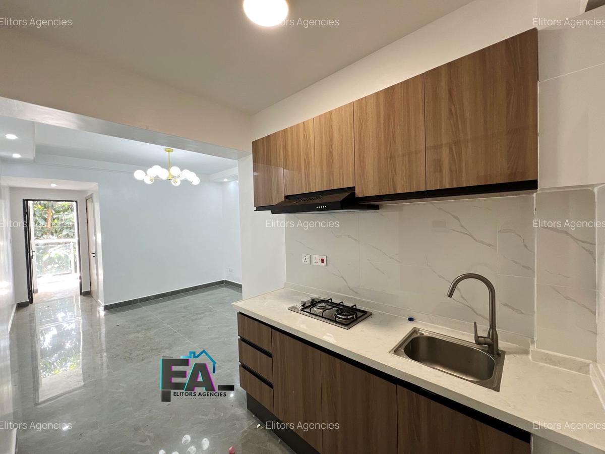 1 Bed Apartment with En Suite at Riverside Drive - 5