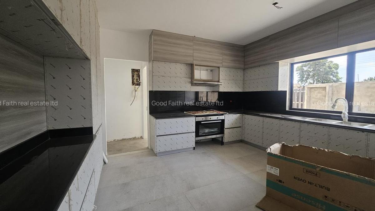 4 Bed Townhouse with En Suite in Kiambu Road - 4