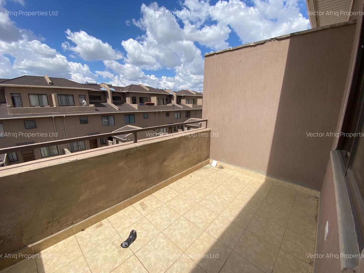 5 Bed House with En Suite in Syokimau - 10