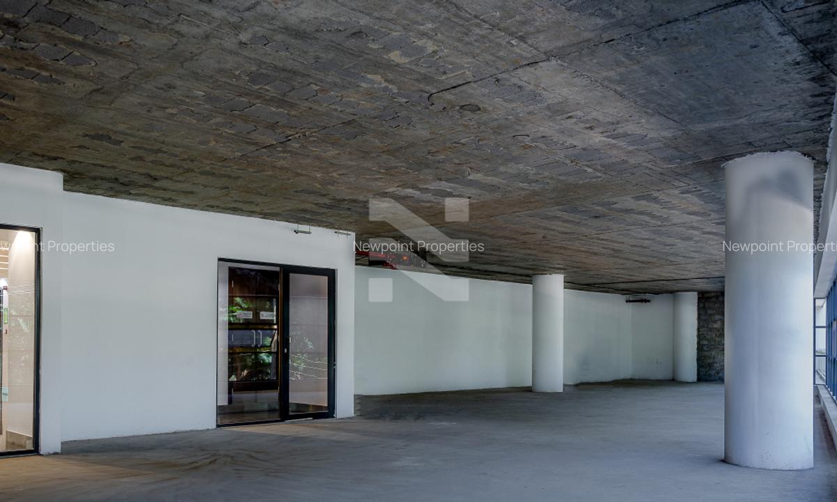 2,400 ft² Office with Backup Generator in Westlands Area - 3