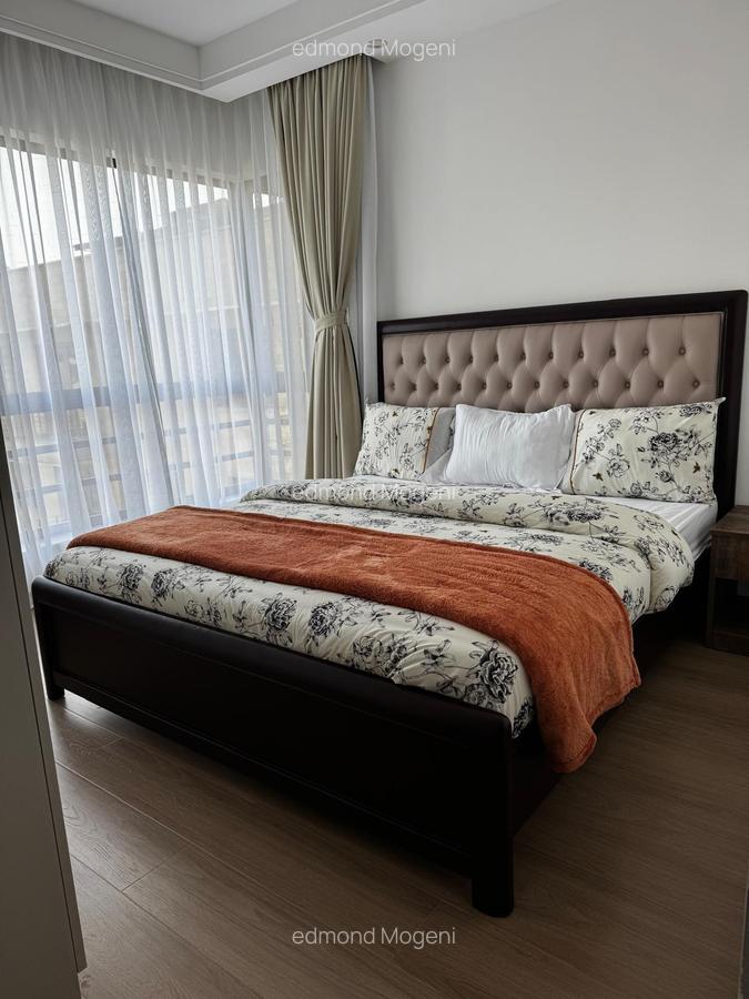 Serviced 3 Bed Apartment with En Suite at Riverside Drive - 17