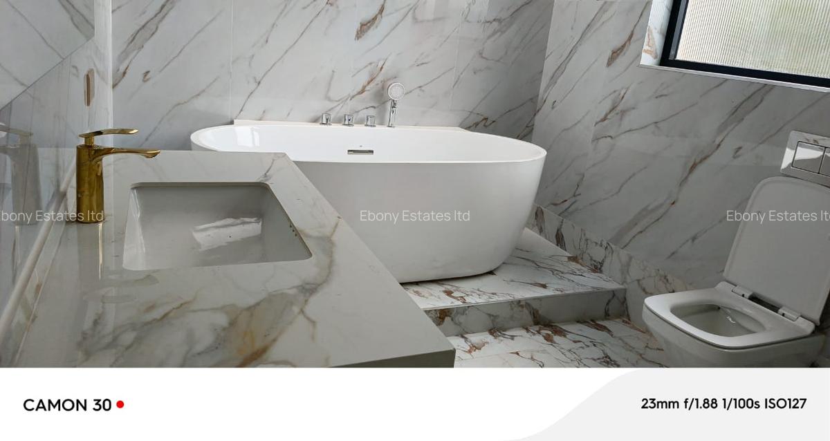 5 Bed Townhouse with En Suite in Lavington - 8