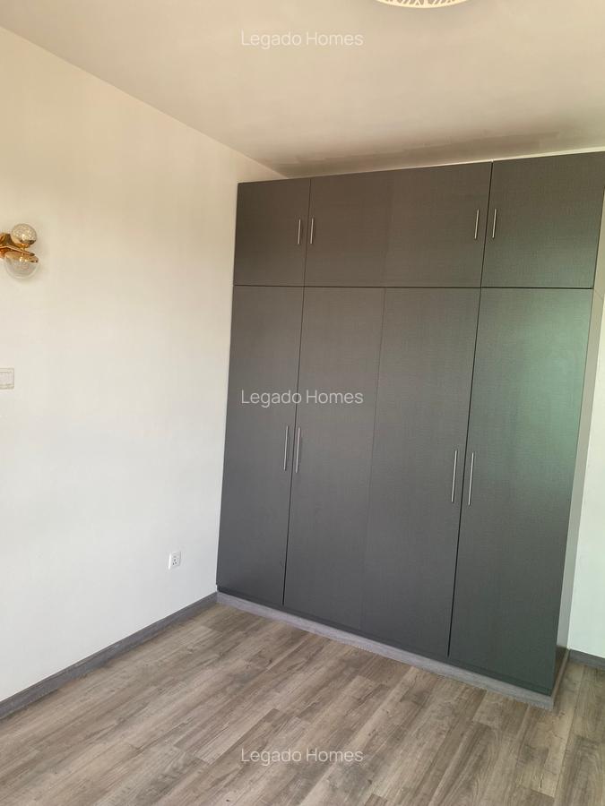 Serviced 3 Bed Apartment with En Suite at Othaya Road - 14