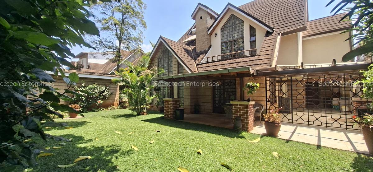 5 Bed Townhouse with En Suite in Lavington - 2
