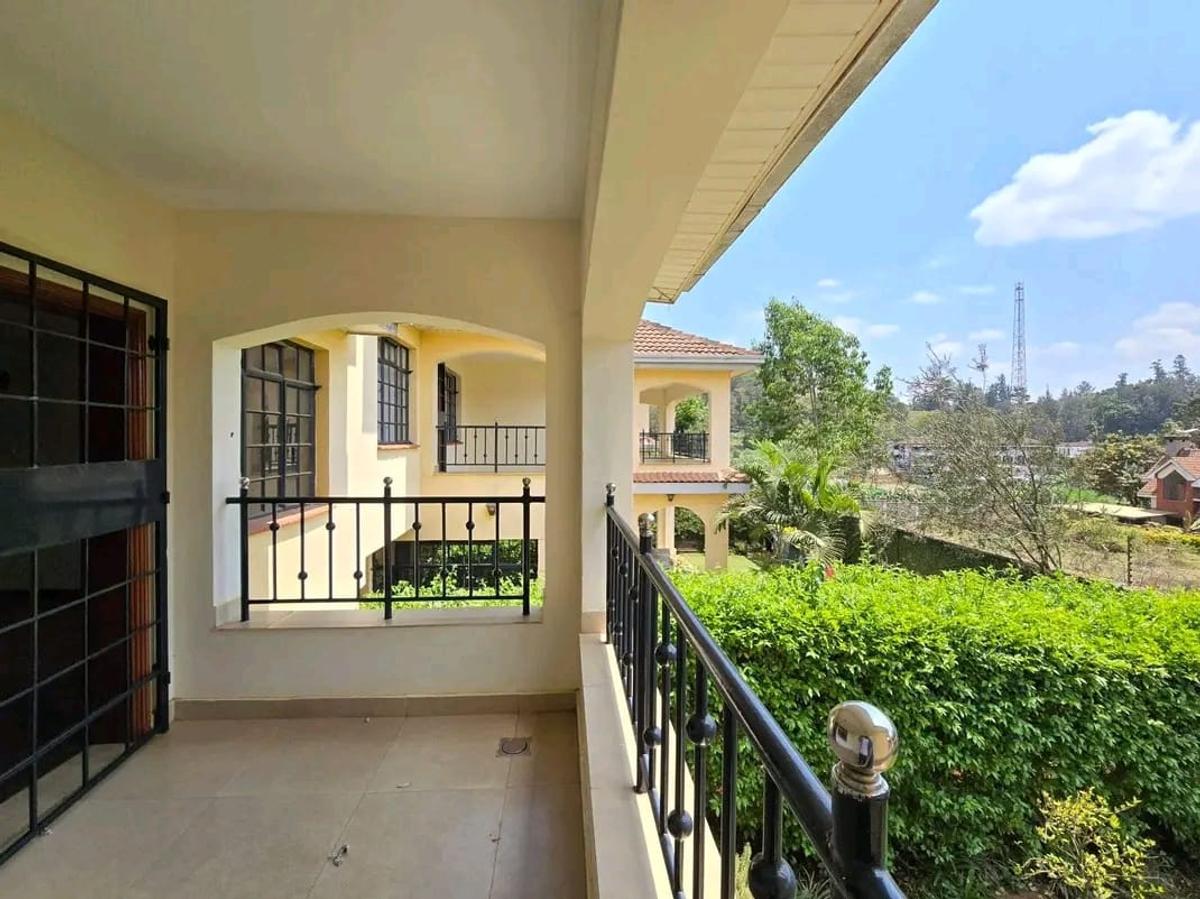 4 Bed Townhouse with En Suite in Lavington - 9