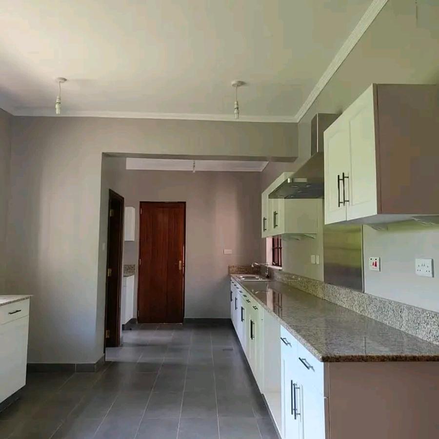 4 Bed Villa with En Suite at Ushirika Road - 18