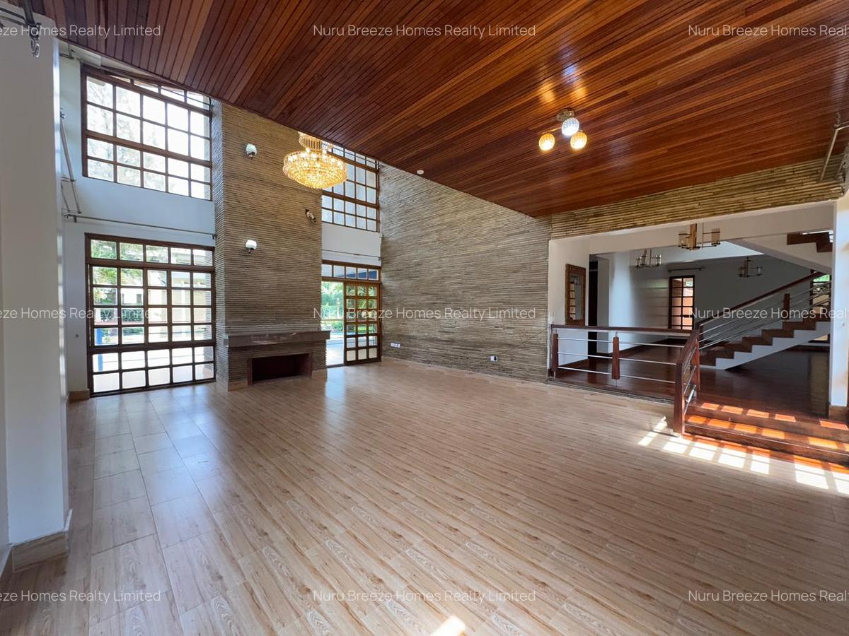 4 Bed House with En Suite in Runda - 2