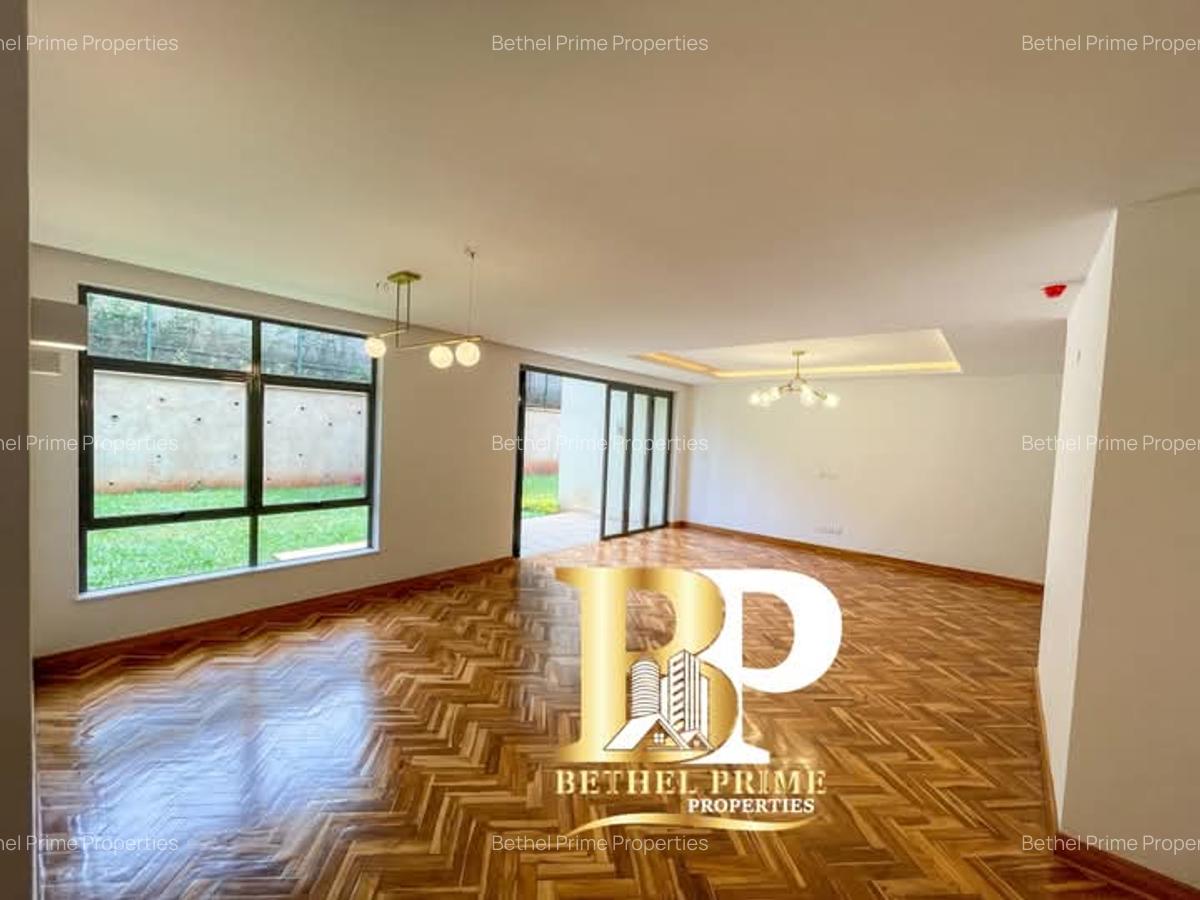 4 Bed Townhouse with En Suite in Rosslyn - 6