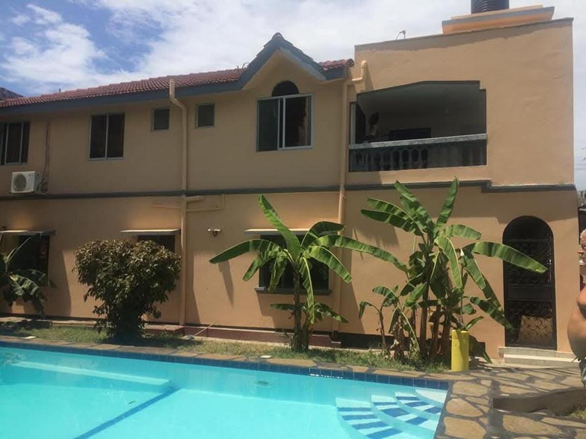 5 Bed House with En Suite at Bamburi - 9