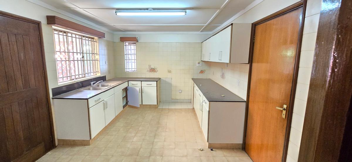 4 Bed Townhouse with En Suite at Arboretum Road - 10