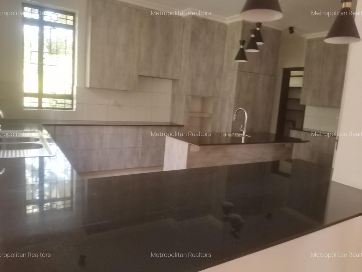 4 Bed Villa with En Suite at Ndege Road - 6