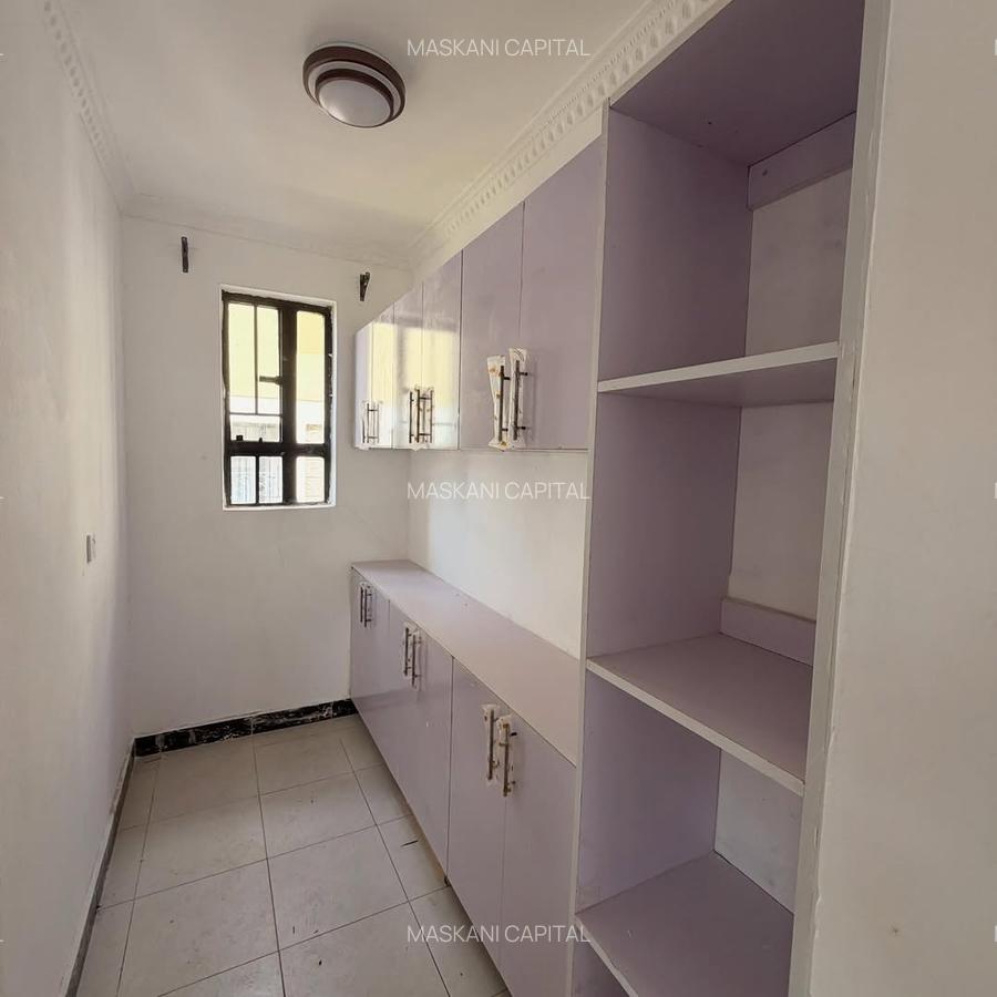 4 Bed House with En Suite at Gikambura - 8