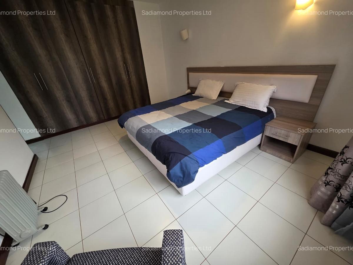 Furnished 2 Bed Apartment with En Suite in Brookside - 6