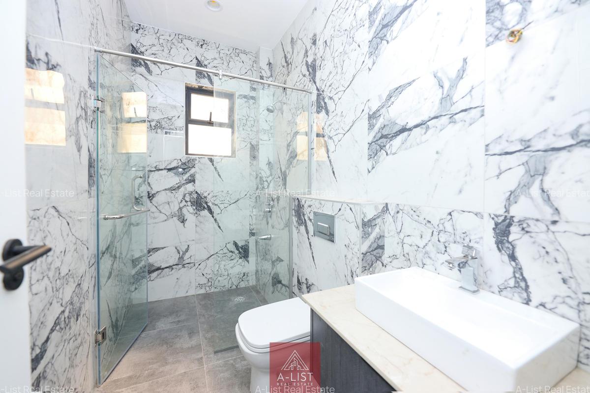 1 Bed Apartment with En Suite at Westlands - 5