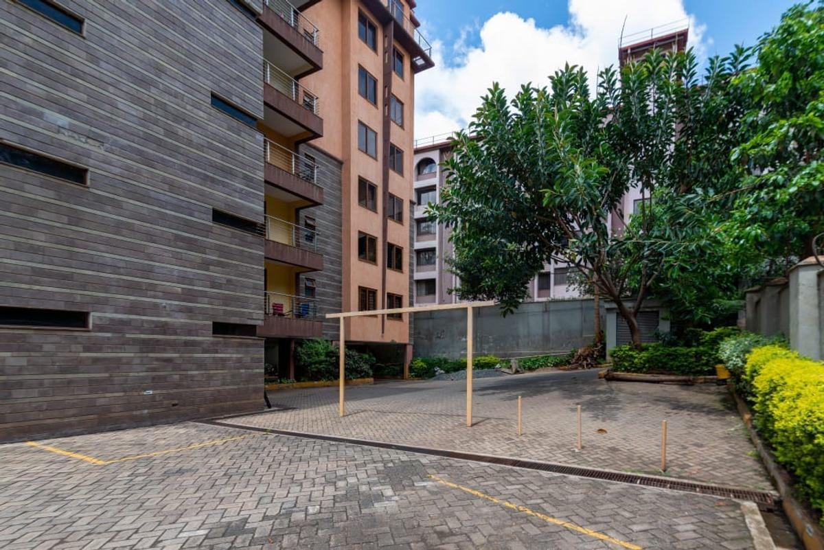 3 Bed Apartment with En Suite at Westlands - 2