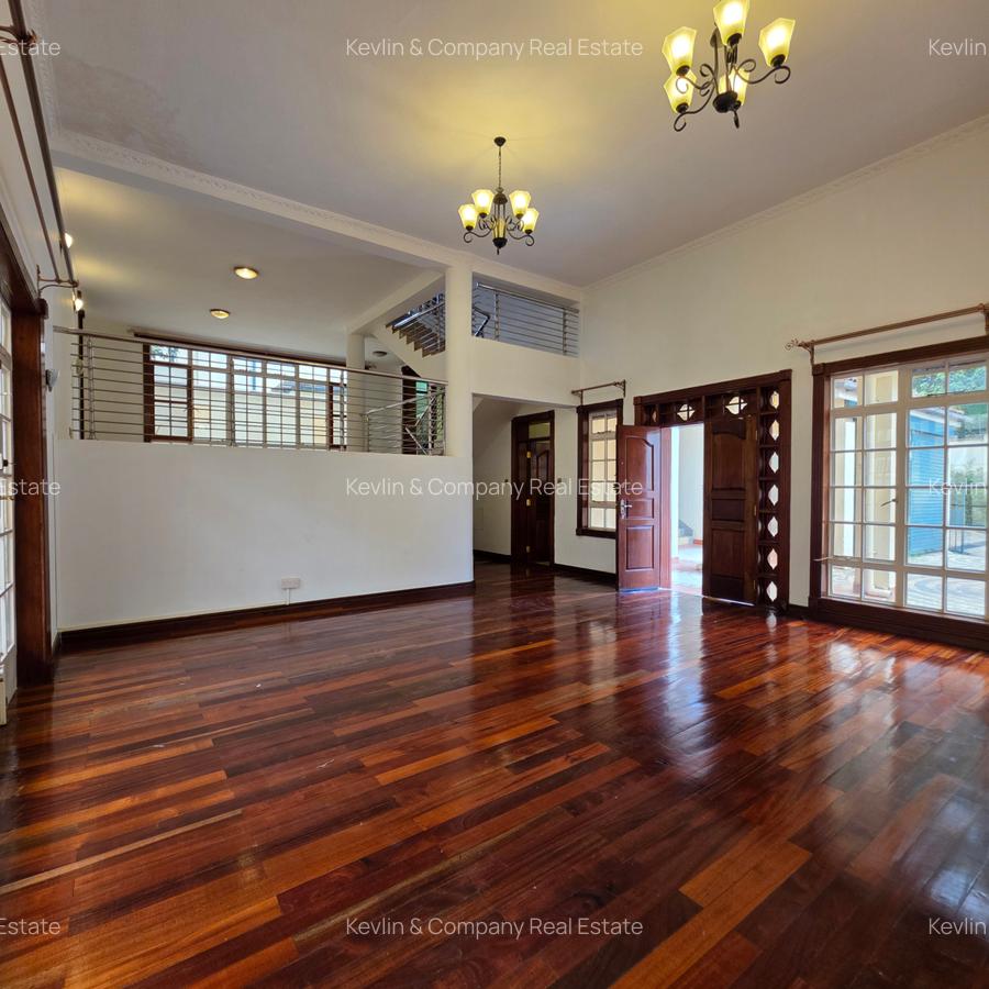 4 Bed Villa with En Suite in Kyuna - 5