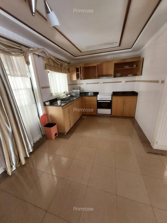 2 Bed Apartment with En Suite in Westlands Area - 9