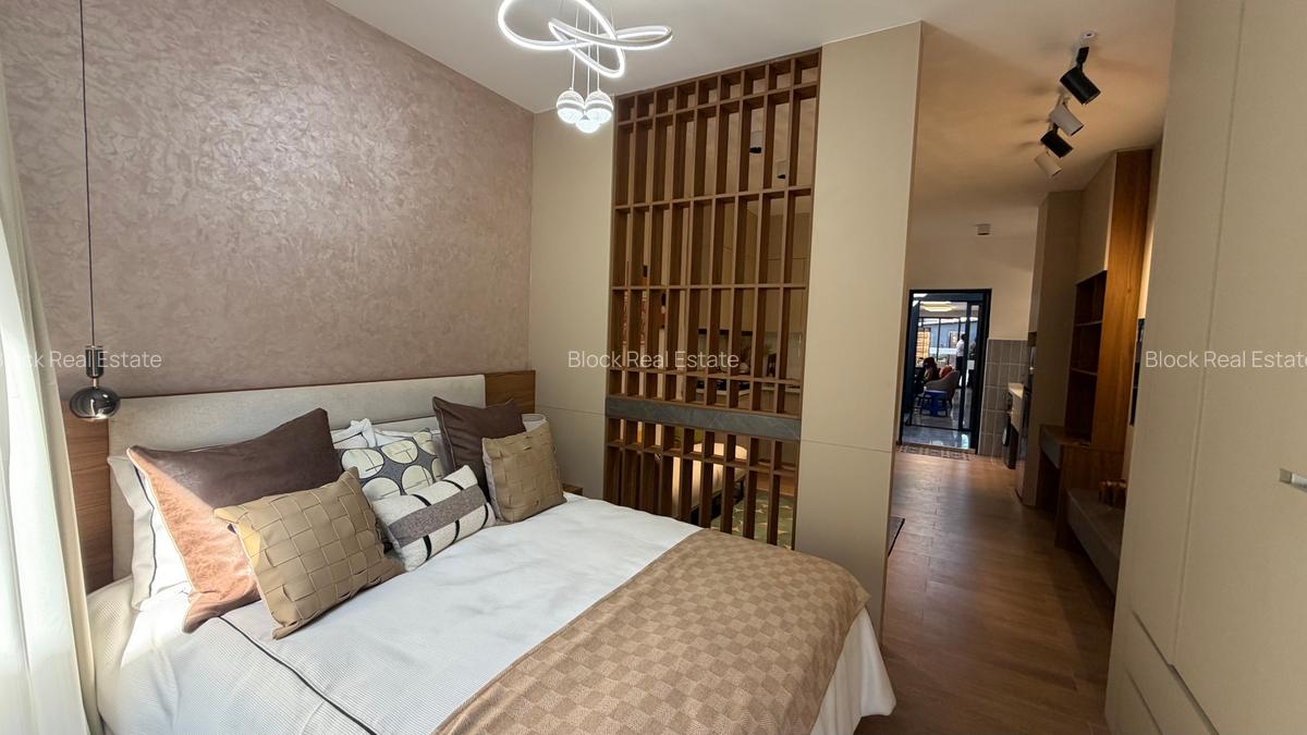 Studio Apartment with En Suite in Westlands Area - 3