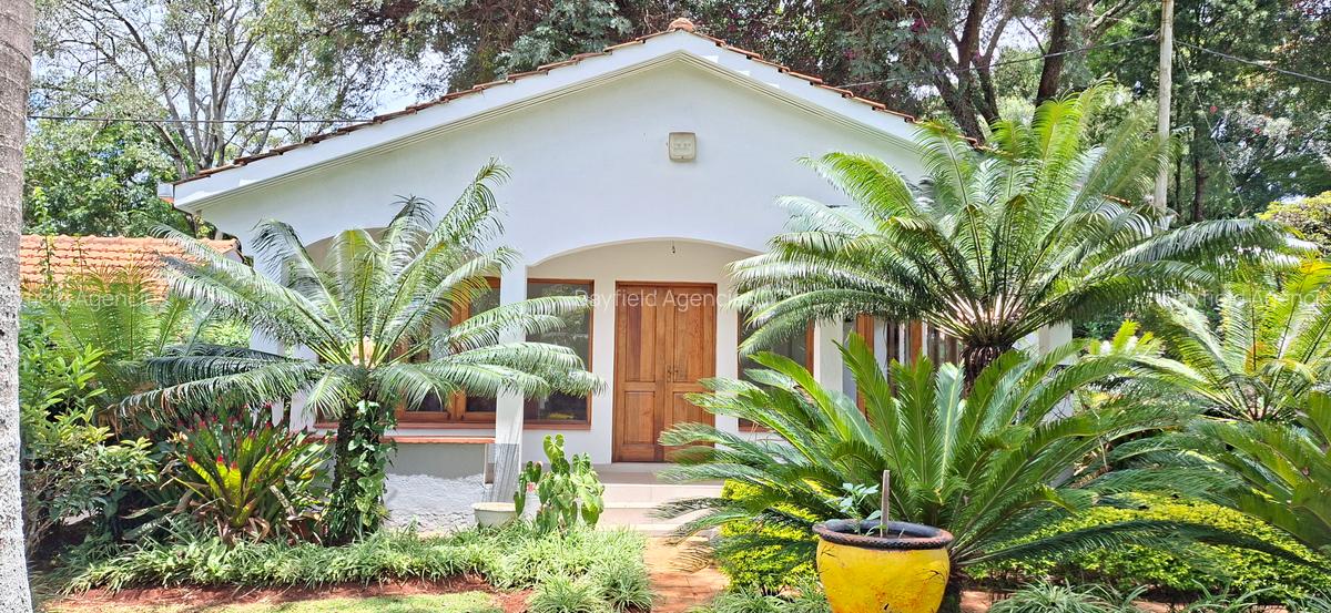 4 Bed House with En Suite in Muthaiga - 11