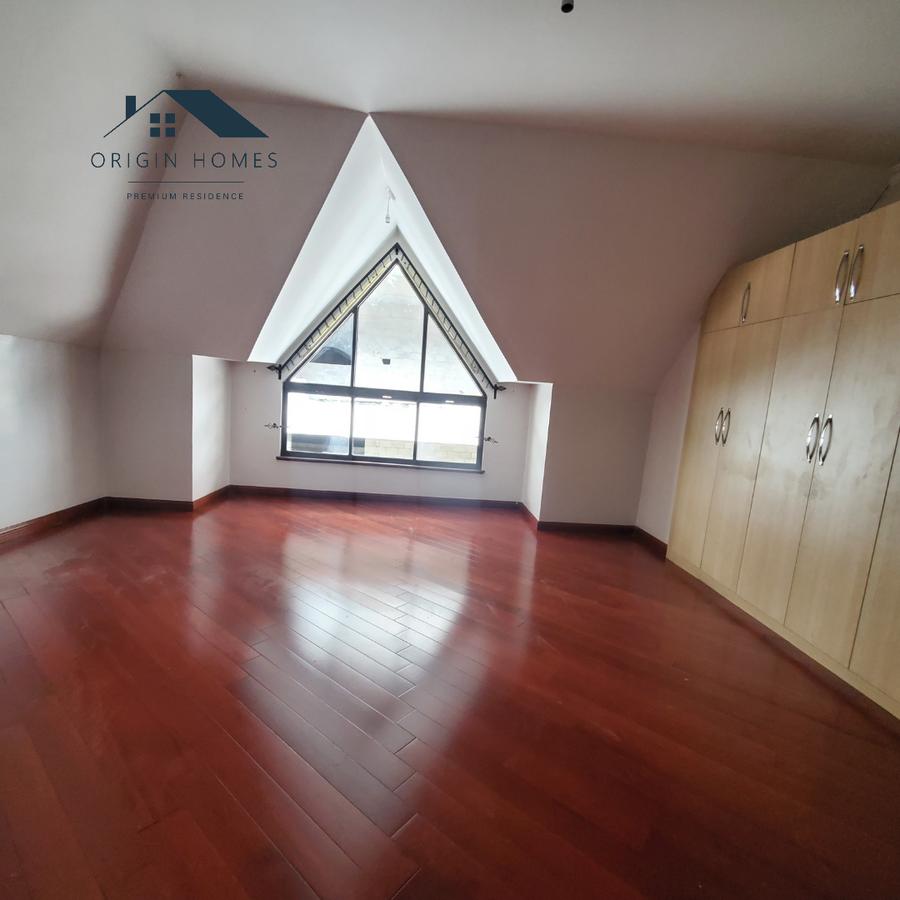 2 Bed Apartment with En Suite at Lavington - 19