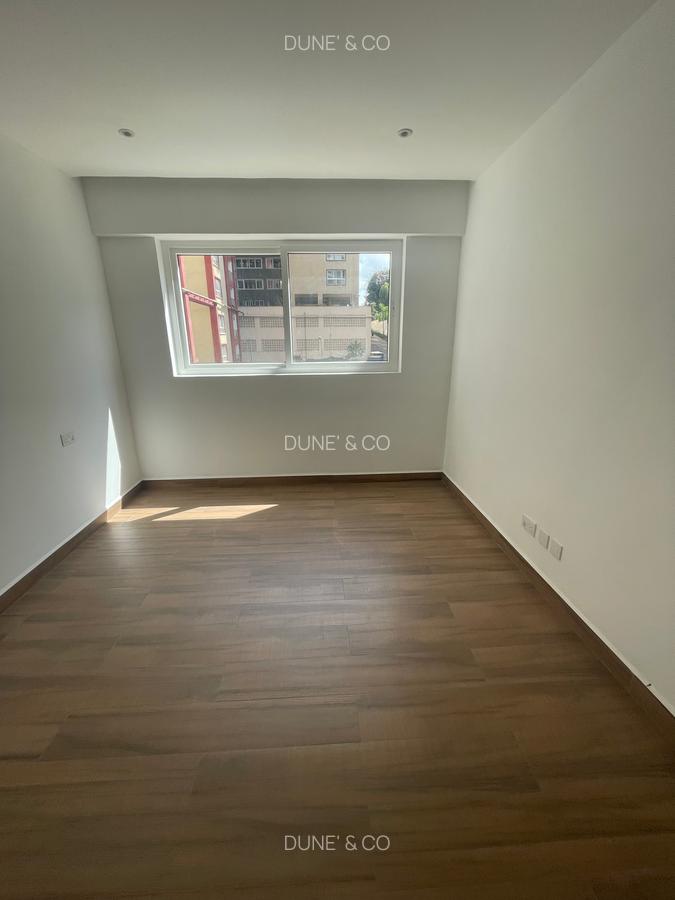 2 Bed Apartment with En Suite in Westlands Area - 11