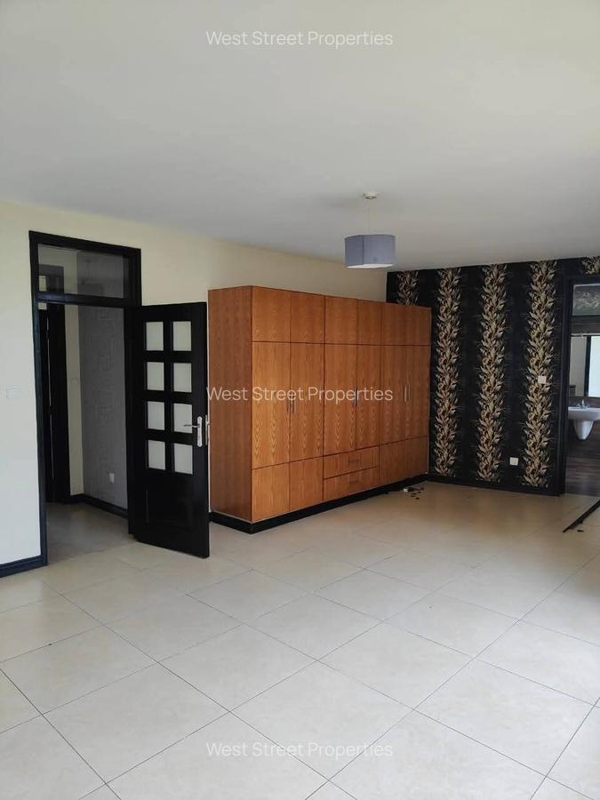 5 Bed Villa with En Suite at Karen - 9