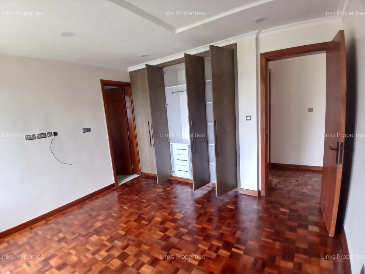 5 Bed Townhouse with En Suite at Karen - 2