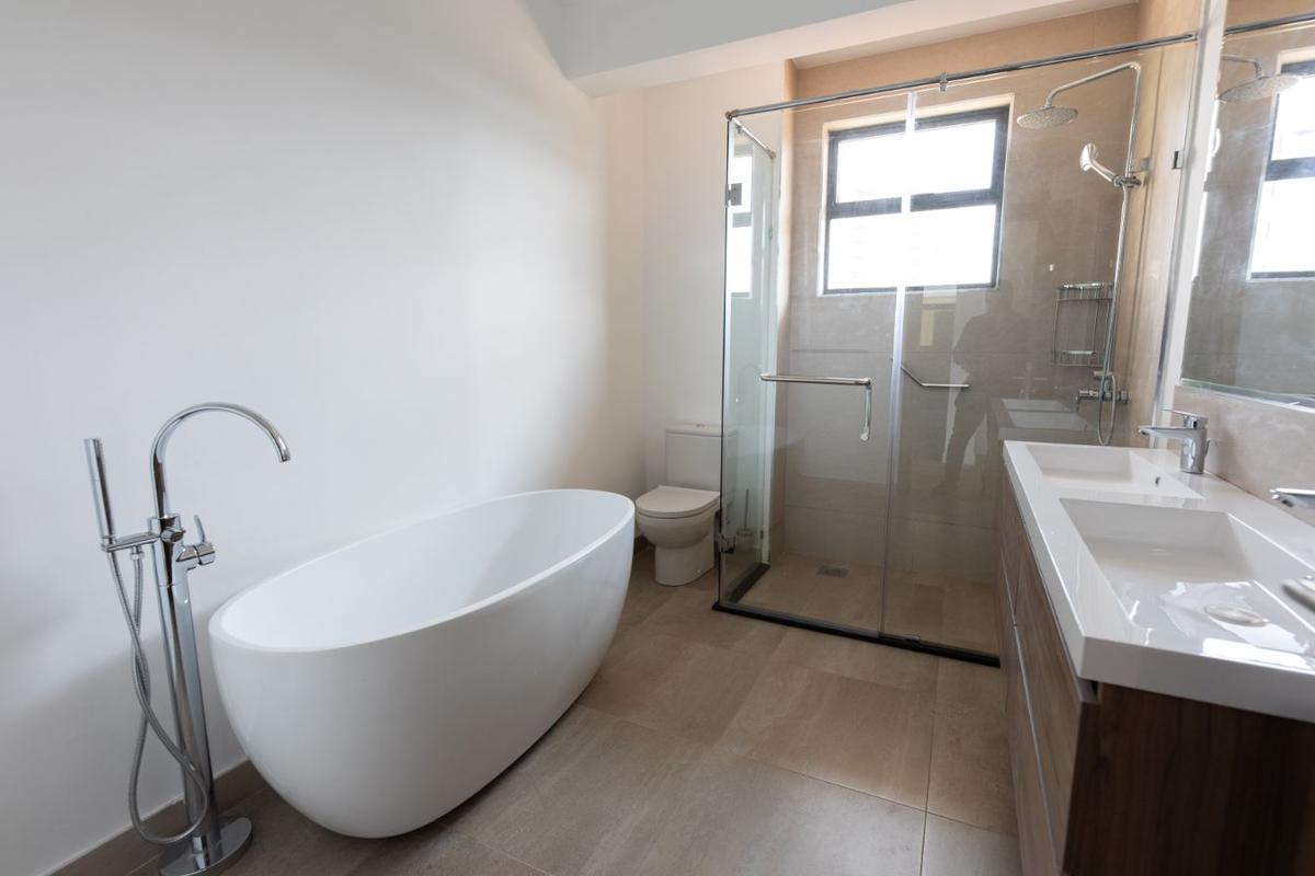 4 Bed Villa with En Suite at Two Rivers - 9
