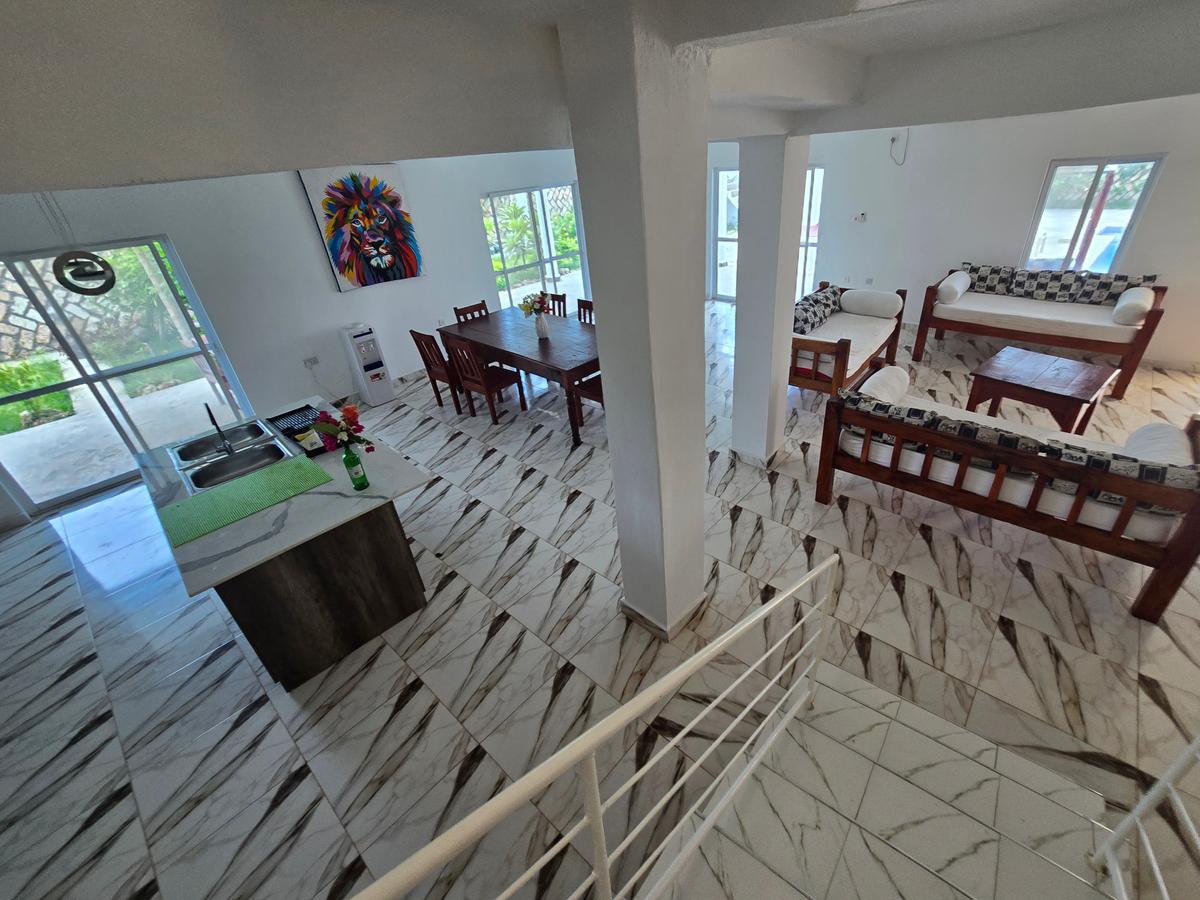 6 Bed House with En Suite in Watamu - 20