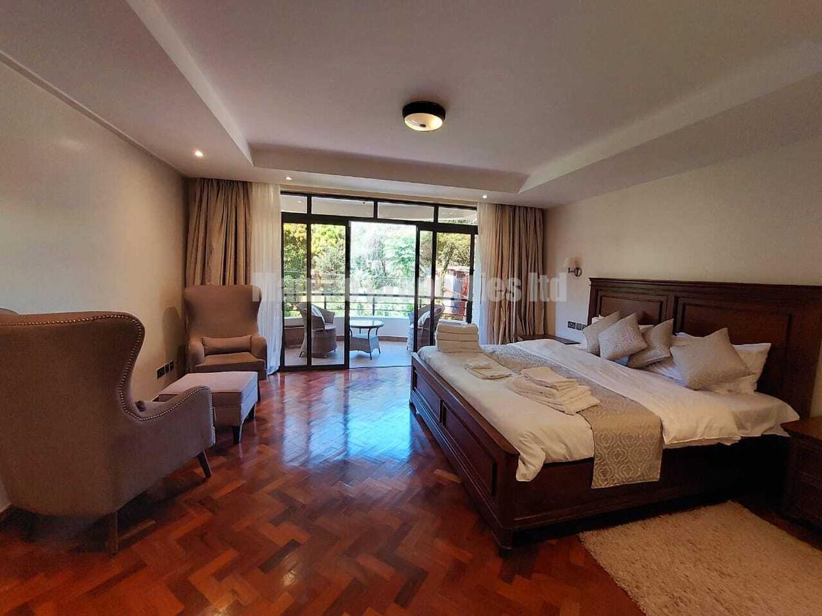 Furnished 3 Bed Apartment with En Suite at Riverside Drive - 12