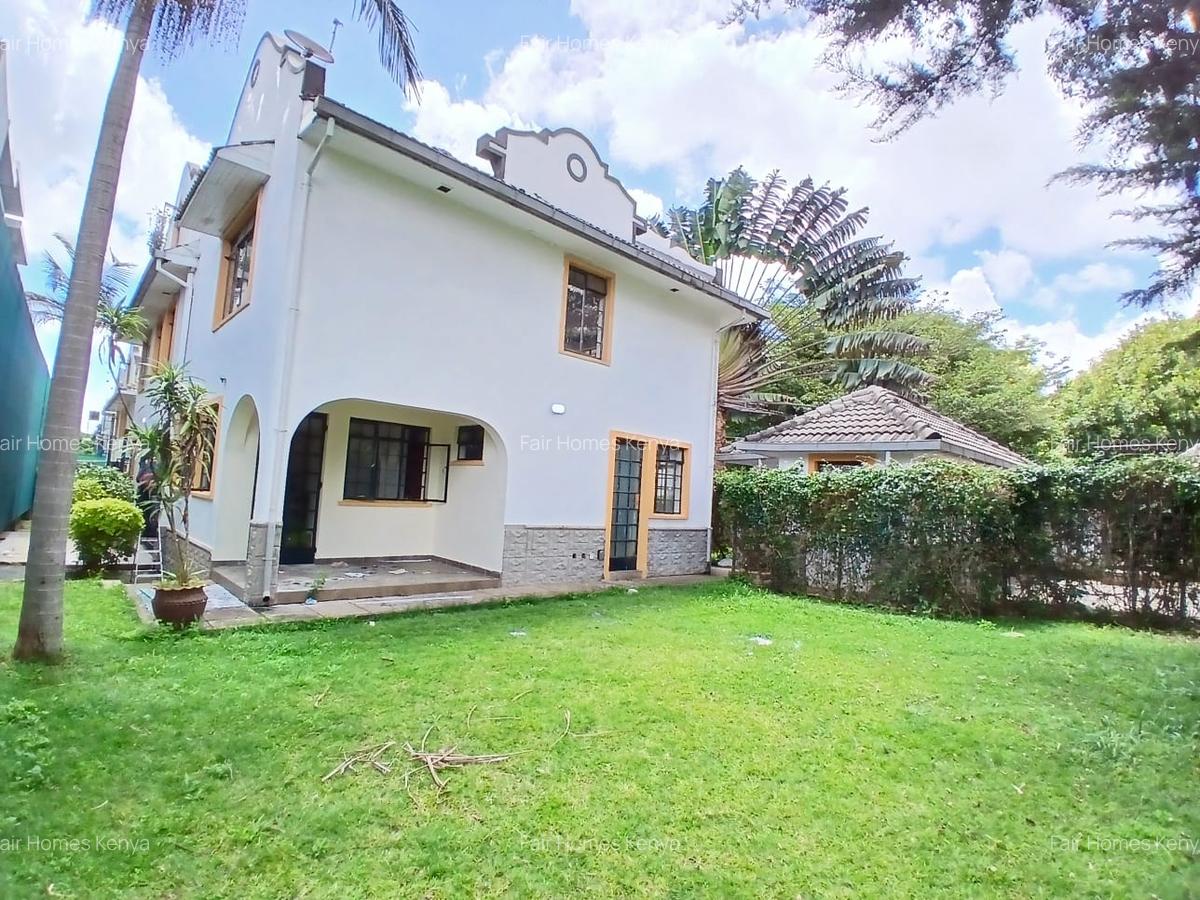 4 Bed Townhouse with En Suite at Lavington Green - 2