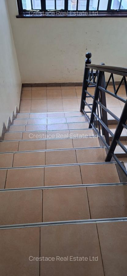 3 Bed Apartment with En Suite in Lavington - 14