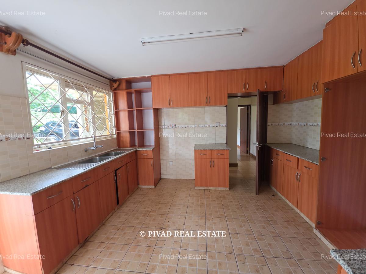 4 Bed House with Garden in Runda - 4