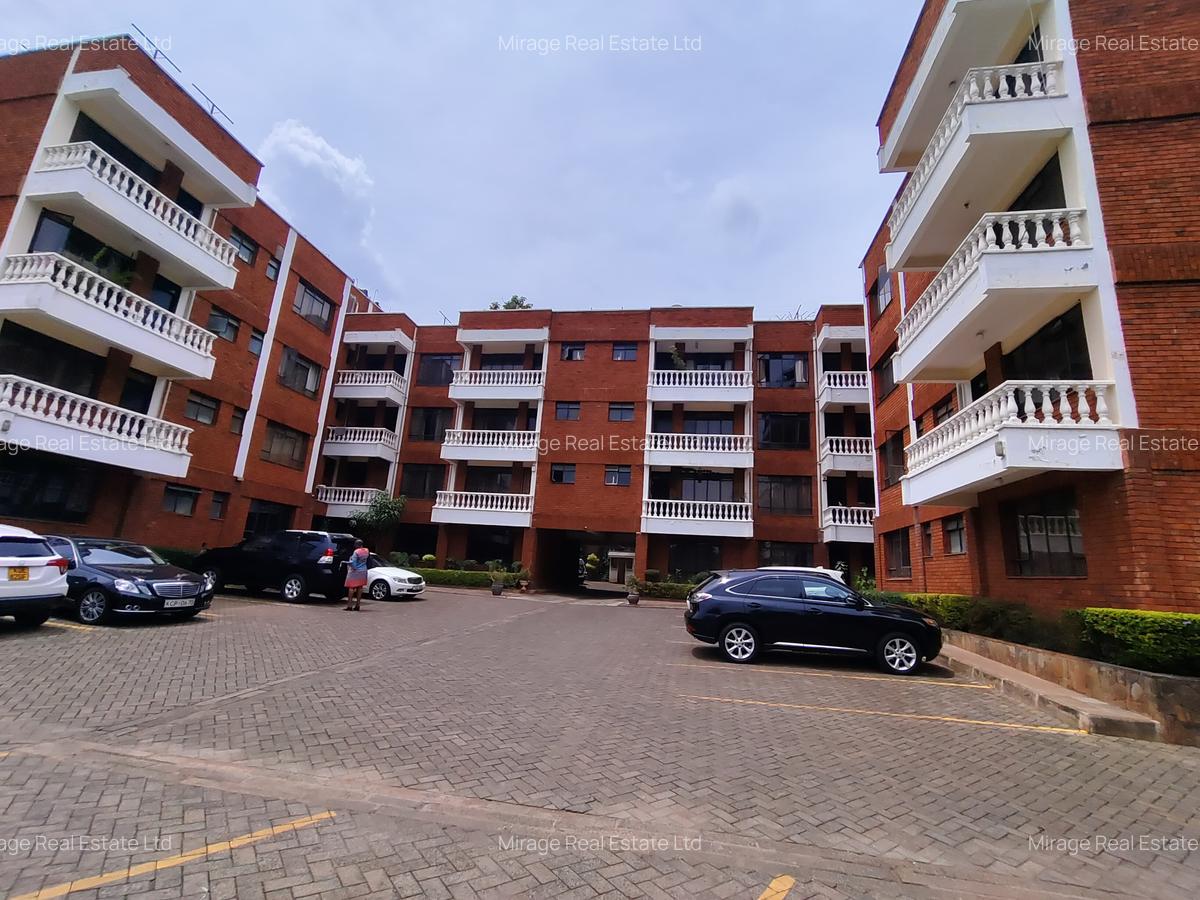 4 Bed Apartment with Parking in Riverside - 4