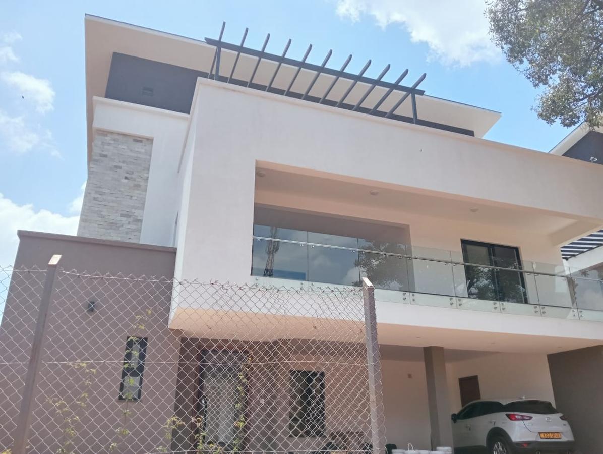 5 Bed House with En Suite in Kitisuru - 4