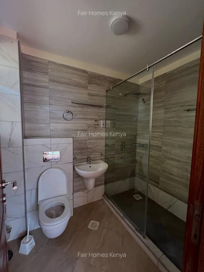 5 Bed Townhouse with En Suite at Lavington Green - 5