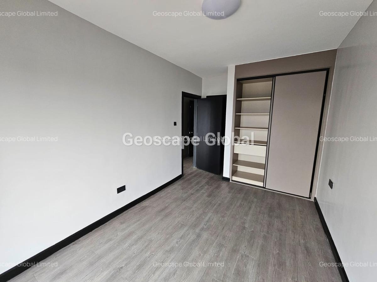 2 Bed Apartment with En Suite in Westlands Area - 11