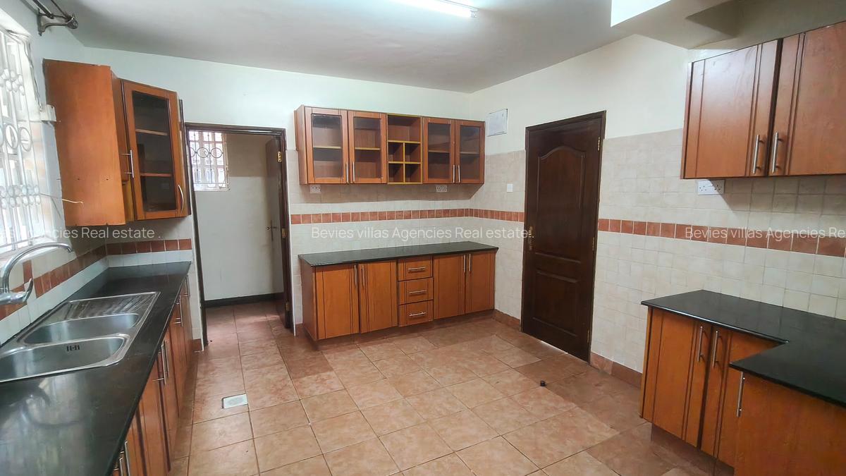 4 Bed Townhouse with Staff Quarters at Kileleshwa - 8