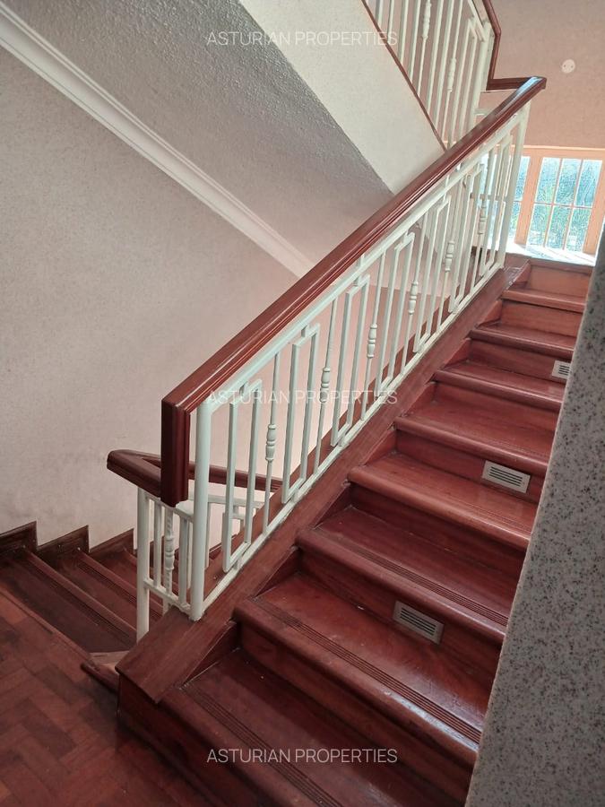 4 Bed Townhouse with En Suite in Kitengela - 10