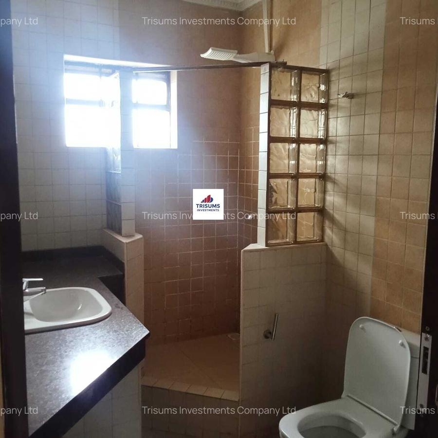 3 Bed Apartment with En Suite at Raphta - 16