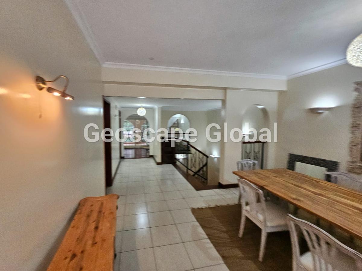 Furnished 4 Bed Apartment with En Suite in Riverside - 13