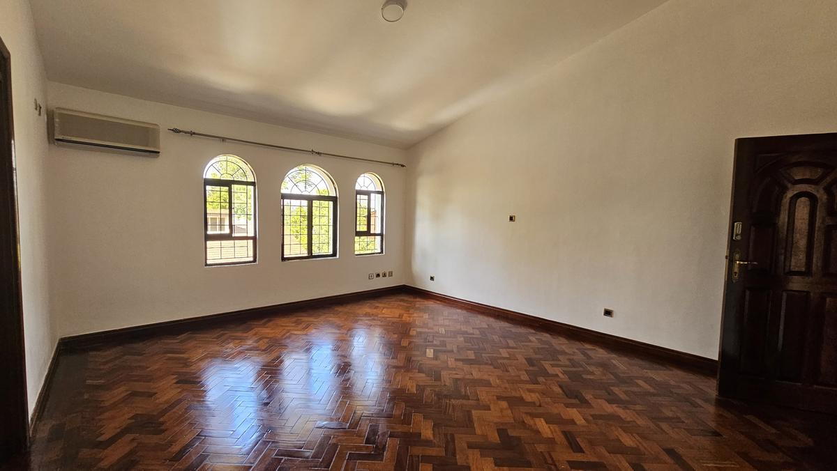 6 Bed Townhouse with En Suite at Mzima Springs - 7