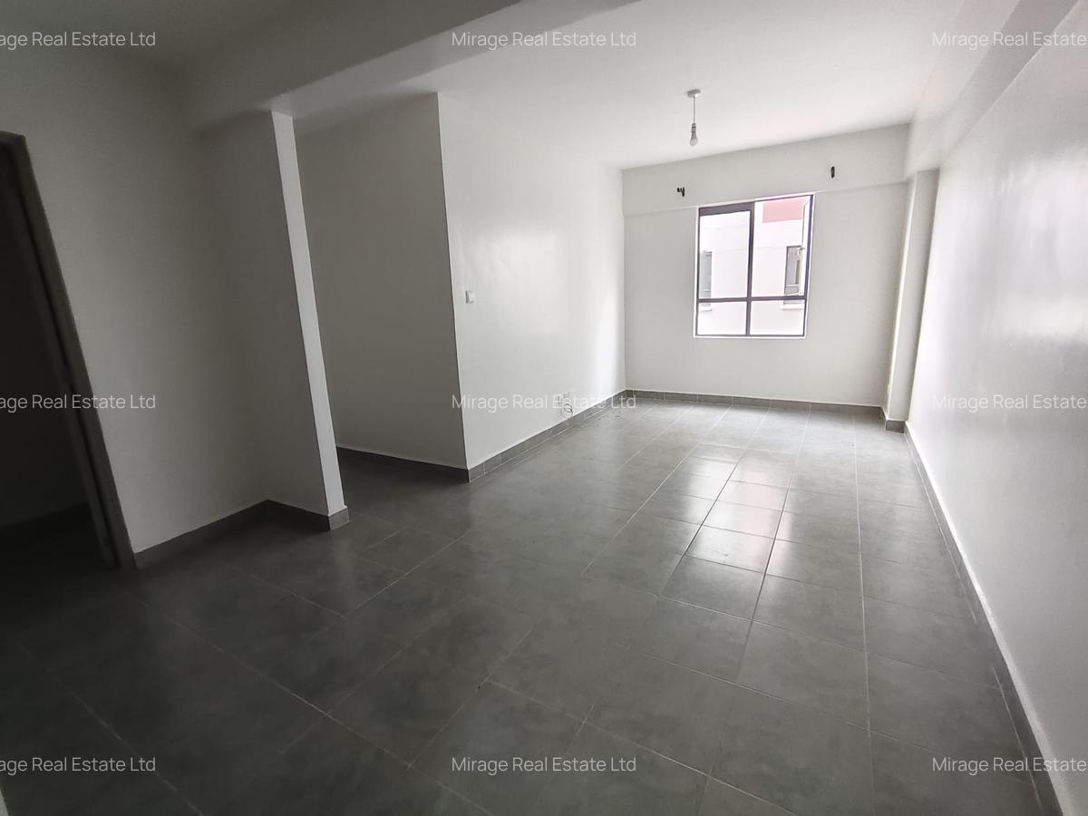 2 Bed Apartment with Swimming Pool in Garden Estate - 7