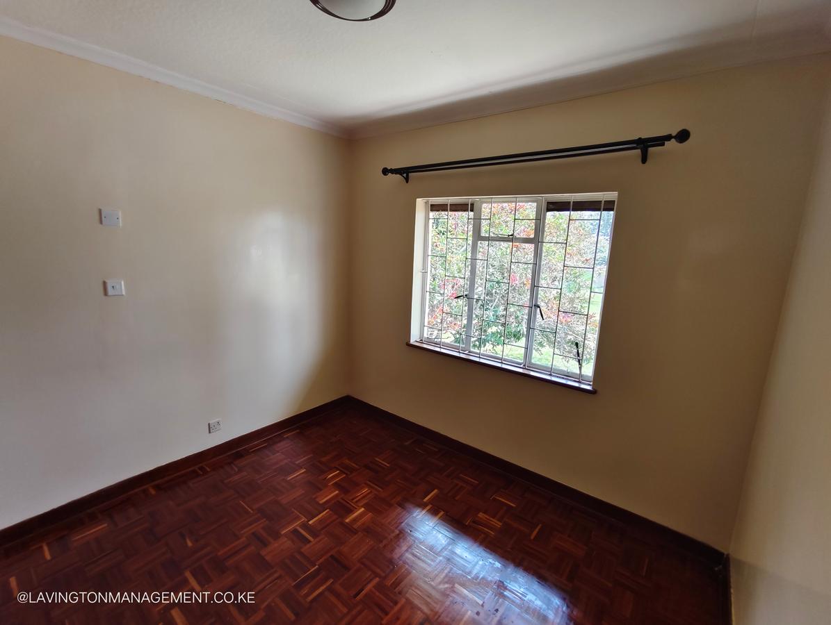 3 Bed House with En Suite at Lavington Green - 11