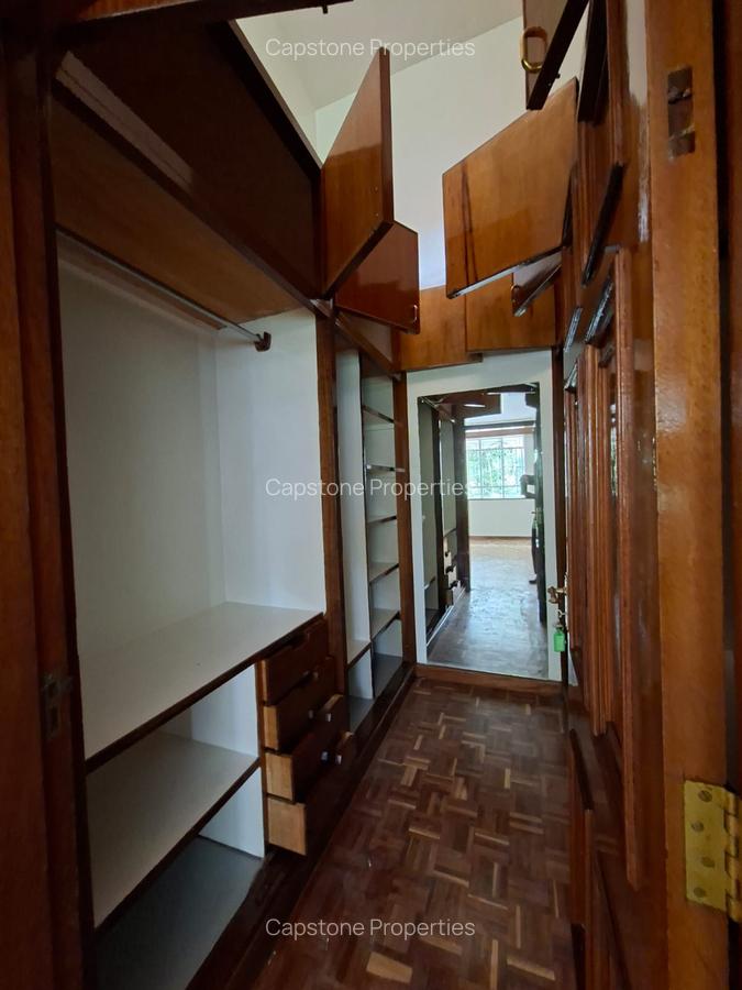 5 Bed House with En Suite in Nyari - 11