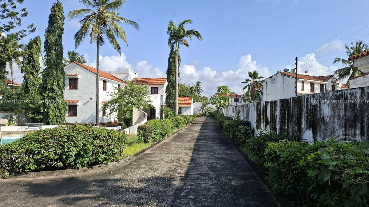 4 Bed Villa with En Suite at Nyali Mombasa - 13