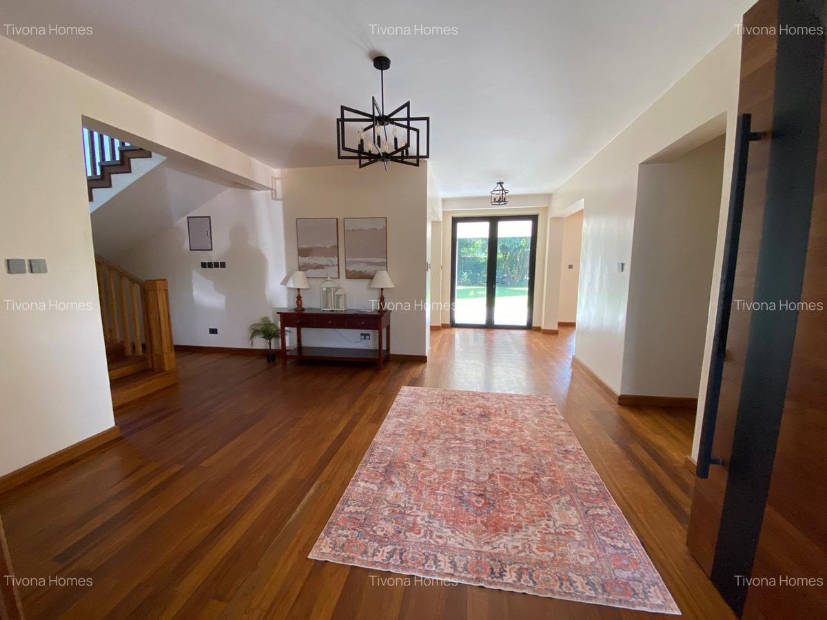 5 Bed House with En Suite in Runda - 7